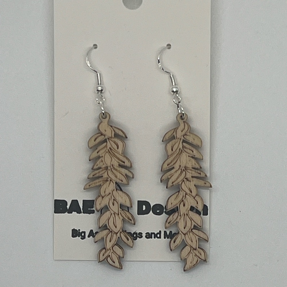 Leaf Design Earrings in Natural Wood Tone